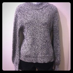 H&M gray sweater